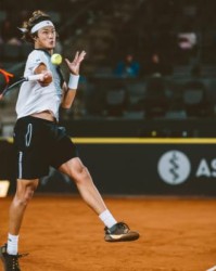 大乐透开奖号码-今年三次突破全在红土赛场 张之臻下个目标：首冠！