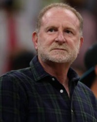 大乐透开奖号码-萨沃尔卖队普天同庆？十亿巨额预计收益他笑纳大礼